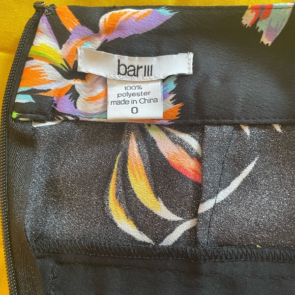 Adorable Bar III Black Floral Dress Shorts (3.5” inseam) - Picture 7 of 9